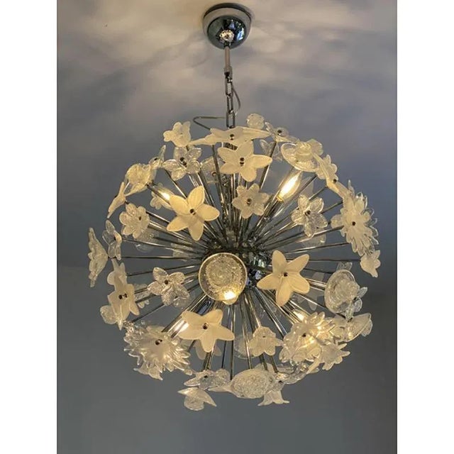 White Bouquet Flowers Murano Glass Sputnik Chandelier by Simoeng For Sale - Image 8 of 9