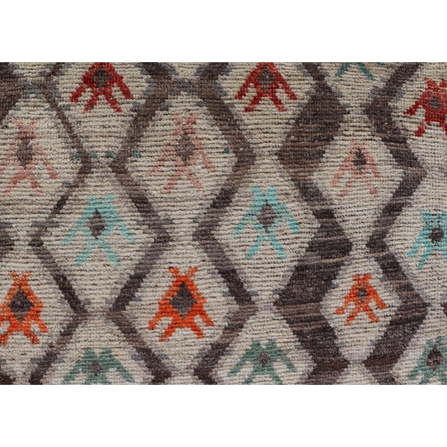 Modern Rug in Wool With Sub-Geometric Diamond Design in Multicolor by Keivan Woven Arts For Sale In Atlanta - Image 6 of 12
