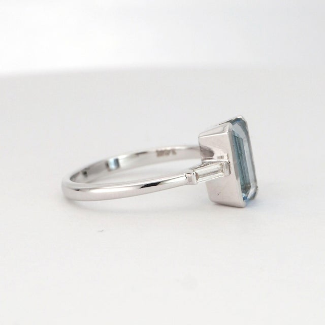 14k White Gold Ring With Octagon Aquamarine and Diamonds For Sale - Image 17 of 18