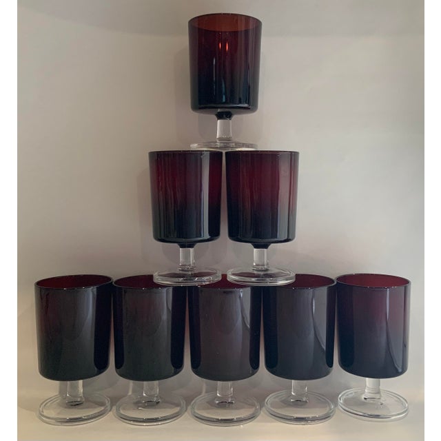 Arcoroc France red pedestal stem glasses. A set of 8 glasses. These look awesome with red Willow ware.