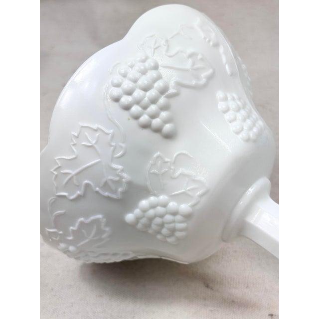 Vintage Grape Vine Design Scalloped Compote For Sale In New Orleans - Image 6 of 8