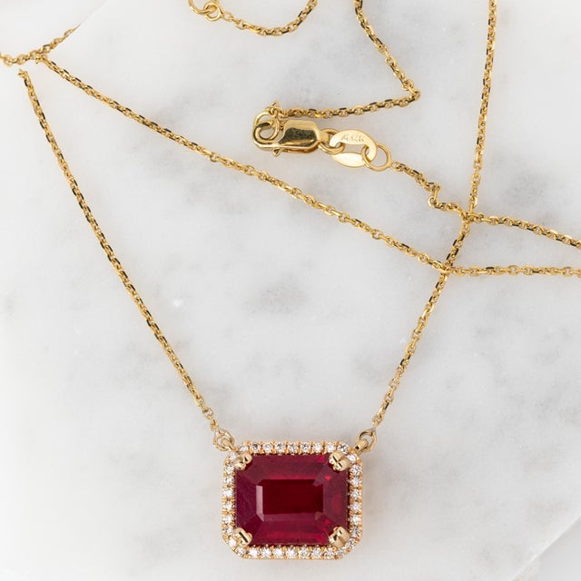 Ruby Pendant Necklace With Attached Chain, Natural Diamonds Halo: Solid 14k Gold For Sale - Image 4 of 7
