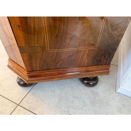 Baroque Hall Cabinet in Marquetry For Sale - Image 16 of 18