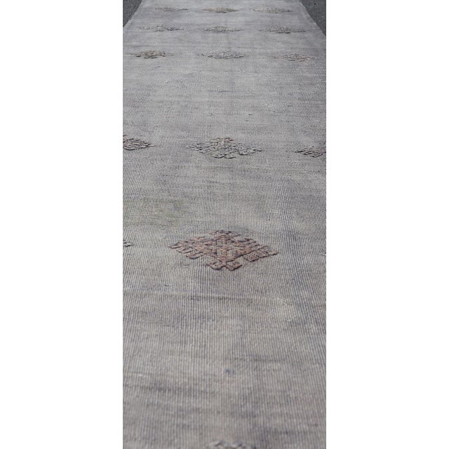 Gray Vintage Turkish Kilim Runner With Subtle Geometric Motifs and Soft Gray Tones 2'4"x9'9" For Sale - Image 8 of 10