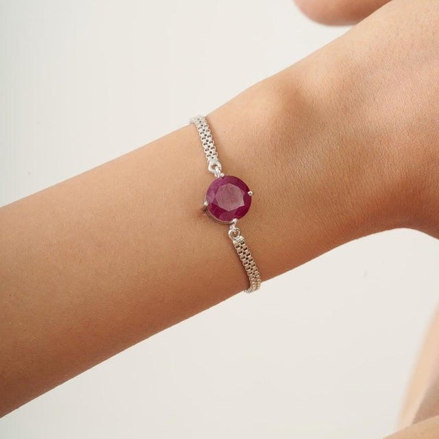 Ruby Red Single Stone Natural Ruby Unisex Bracelet in 925 Silver For Sale - Image 8 of 12