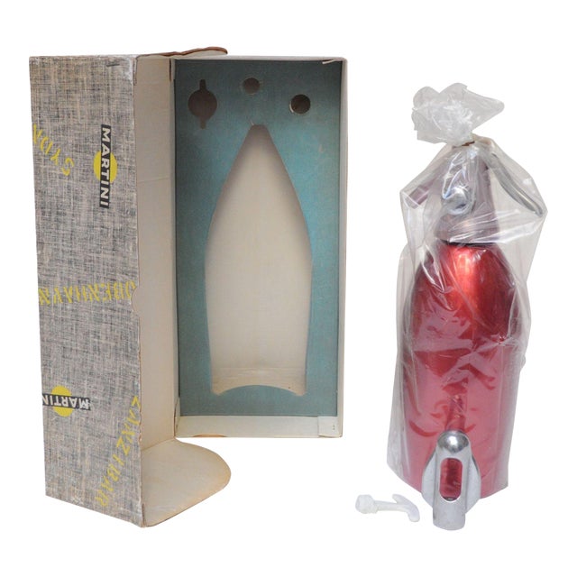 Unused Vintage Italian Red Anodized Aluminum Syphon / Seltzer Bottle by Gimas for Martini and Rossi For Sale