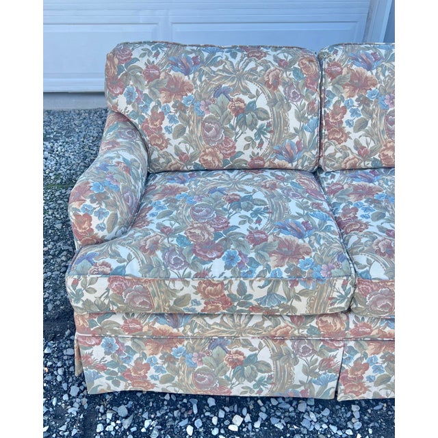 Ethan Allen Ethan Allen Traditional Skirted Three Cushion Sofa For Sale - Image 4 of 10