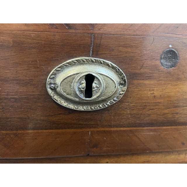 Italian Neoclassical Walnut Commode with Inlaid Veneer, 18th Century For Sale - Image 17 of 18