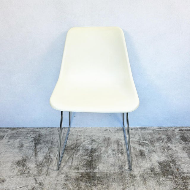 Polypropylene Chairs with Chrome Sled Bases by Robin & Lucienne Day for Hille, 1960s, Set of 6 For Sale - Image 9 of 15