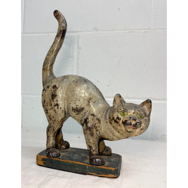 Hubley Manufacturing Company Rare Antique 1920's Hubley Manufacturing Company Heavy Cast Iron Cat Doorstop For Sale - Image 4 of 13