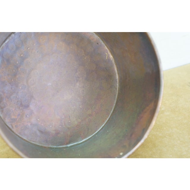 Antique French Hammered Dovetailed Copper Sauce Saute Long Handle Dipper Pan For Sale - Image 10 of 13