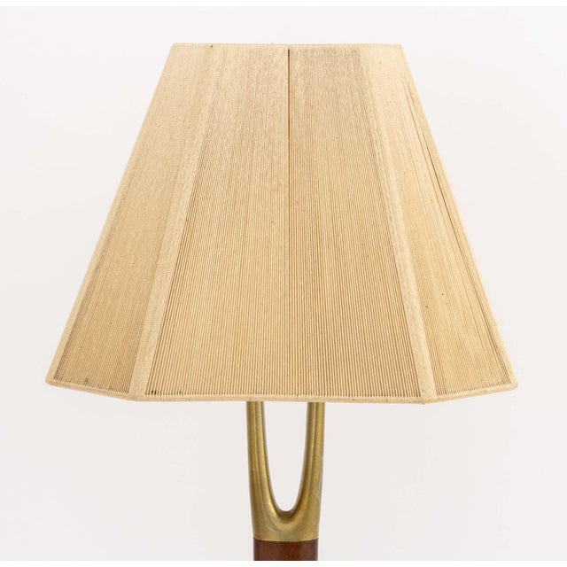 Gerald Thurston Gerald Thurston "Wishbone" Walnut and Bronzed Metal Table Lamp For Sale - Image 4 of 9