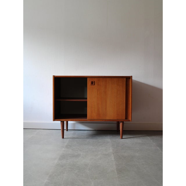 Mid-Century Modern Vintage Danish Cabinet for LP Player in Teak, 1960s For Sale - Image 3 of 10