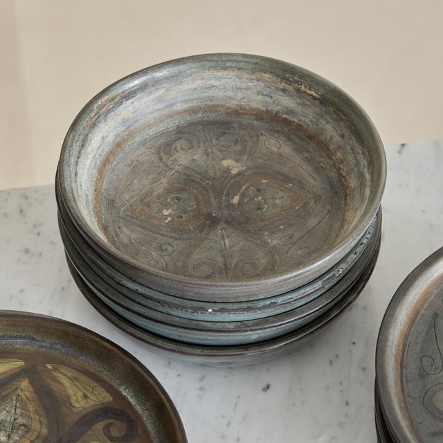 Ceramic Set of 23 French Ceramic Plates + Bowls, 1960s For Sale - Image 7 of 11