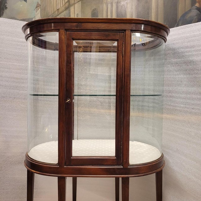 Brown Edwardian Style Display Case in Wood, England, 1930s For Sale - Image 8 of 18