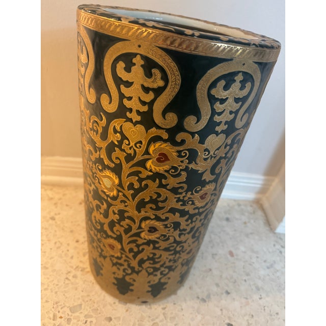 Japanese Vintage Chinese Porcelain Umbrella Stand For Sale - Image 3 of 7