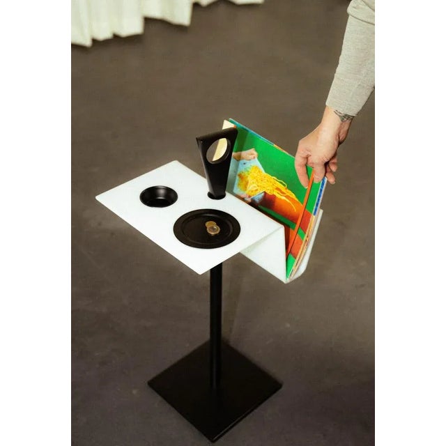 Space Age Magazine Rack, 1970s For Sale - Image 3 of 8