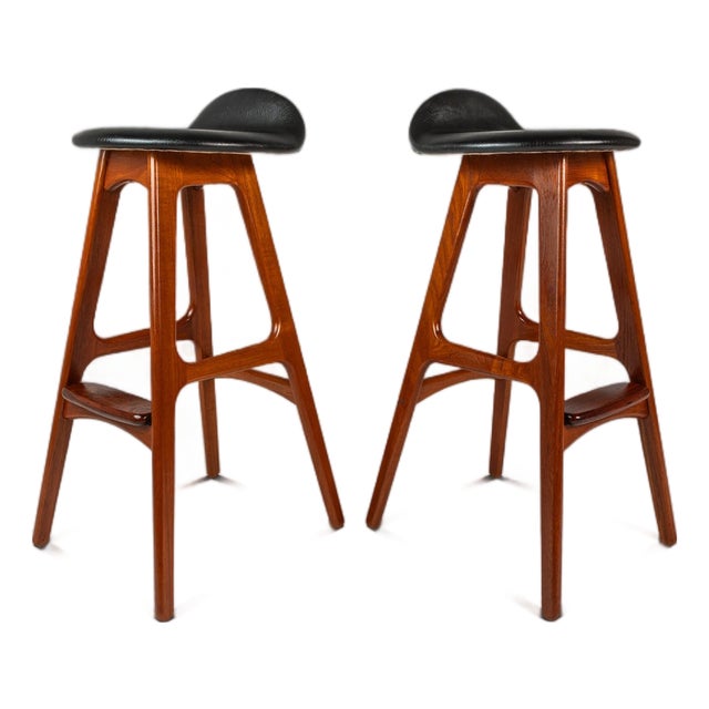 Set of Two ( 2 ) Mid-Century Danish Modern Model Od-61 Counter Height Bar Stools Attributed to Erik Buch for o.d. Mobler, Denmark, 1960's For Sale
