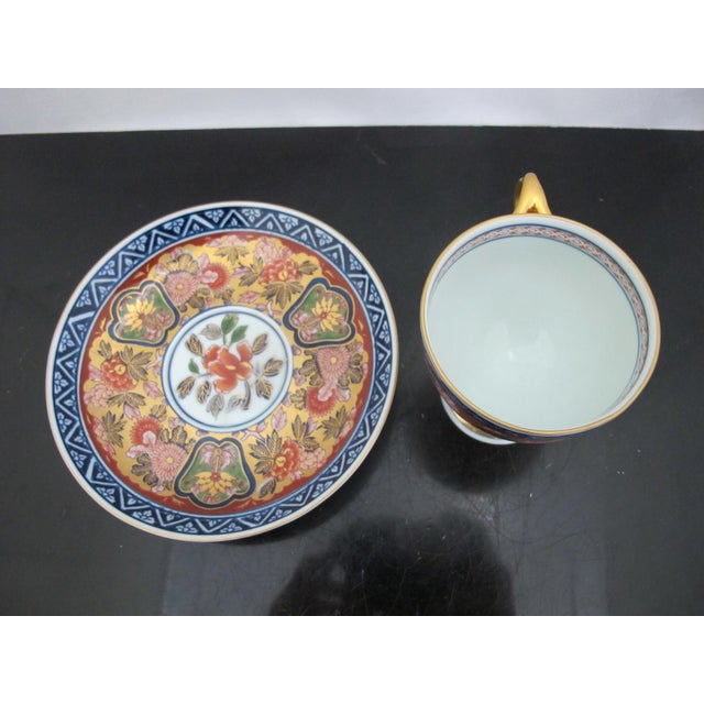 Japanese Arita Ware Imari Kisen Kiln Vivid Gokunishiki Porcelain Cup & Saucer For Sale - Image 13 of 16
