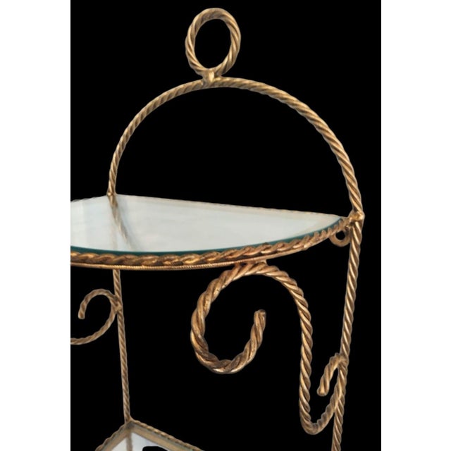 1970s Vintage Tall Hollywood Regency Twisted Braided Tassel 4 Glass Wall Shelf Etagere For Sale - Image 5 of 7