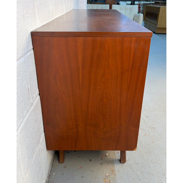 Mid 20th Century Walnut and Burlwood Sliding Door Credenza For Sale - Image 10 of 15