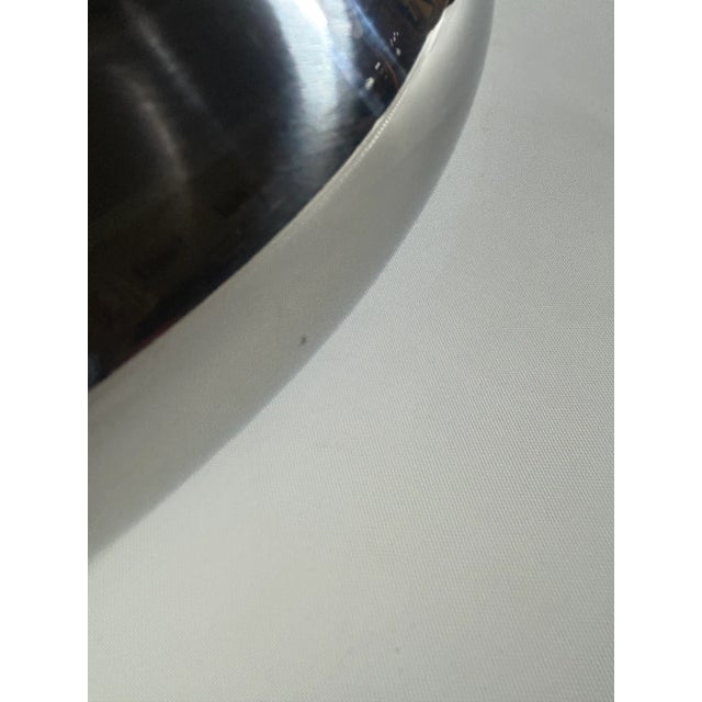 Offered is a Nambe 5-ply stainless steel saute pan 12 inch/5 quart, MT0561, 7 pounds, 5 ounces. Features: Continuous-...