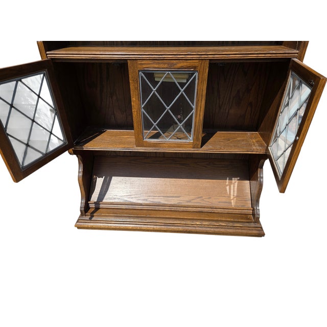 Wood 1980s Ethan Allan Charter Oak Jacobean Bookshelf Hutch China Cabinet Display Curio For Sale - Image 7 of 15