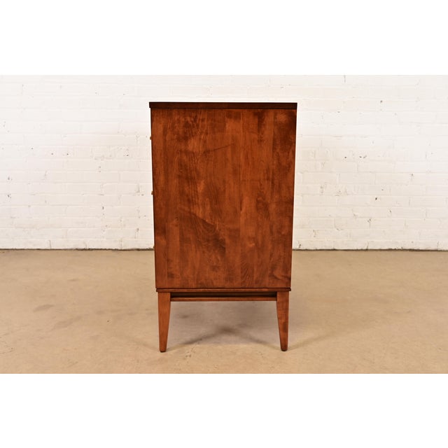 Paul McCobb Planner Group Solid Birch Dresser or Chest of Drawers, Newly Refinished For Sale - Image 13 of 15