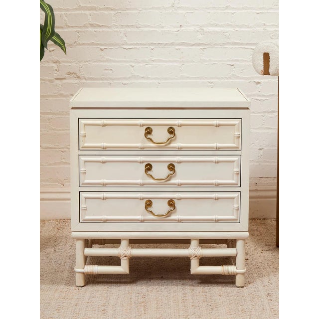 Mid 20th Century Pair of Hollywood Regency Nightstands For Sale - Image 4 of 7
