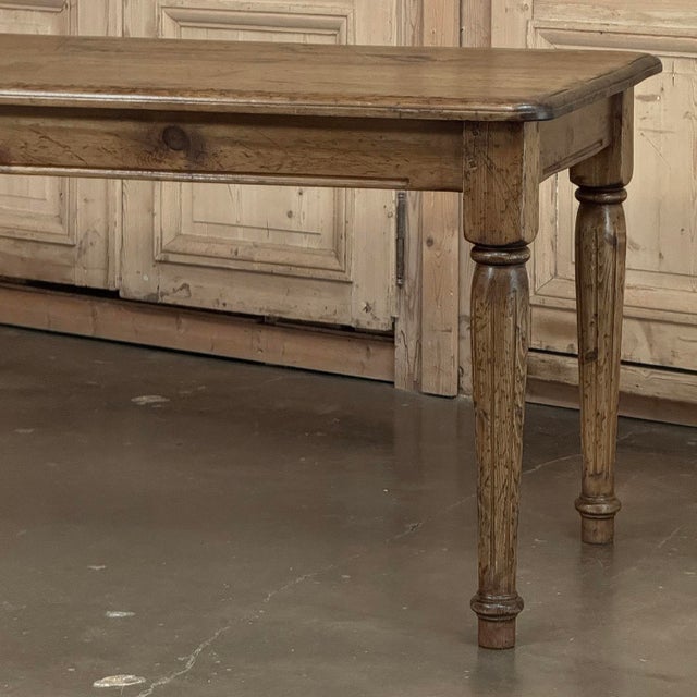 Antique English Rustic Pine Farm Table ~ Dining Table With Drawer For Sale - Image 9 of 18