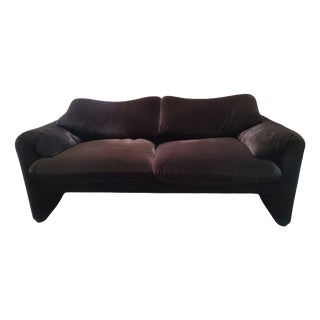 Maralunga Sofa by Vico Magistretti for Cassina, 1970s For Sale