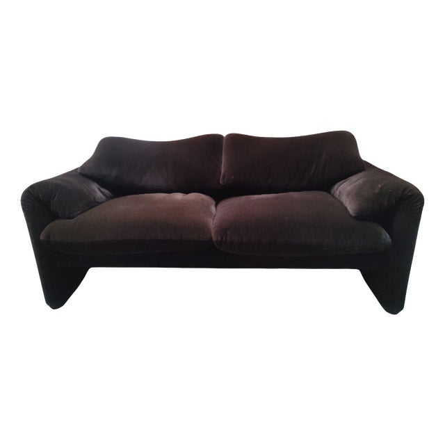 Maralunga Sofa by Vico Magistretti for Cassina, 1970s For Sale