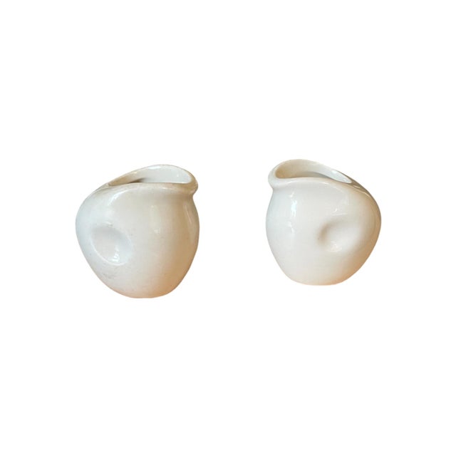 Pair of Vintage Midcentury Anfora Pinched Porcelain Individual Creamer/Condiment Pitcher For Sale - Image 4 of 6