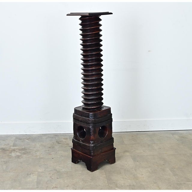 French 18th Century Grape Screw Press / Pedestal For Sale In Baton Rouge - Image 6 of 10