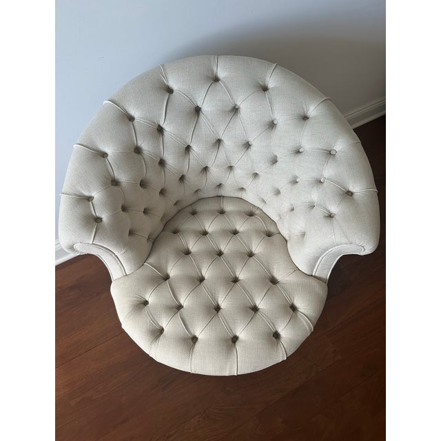Buttoned George Smith Airdrie chair in Oatmeal Basketweave Linen. Light use, still in very good condition. Original George...