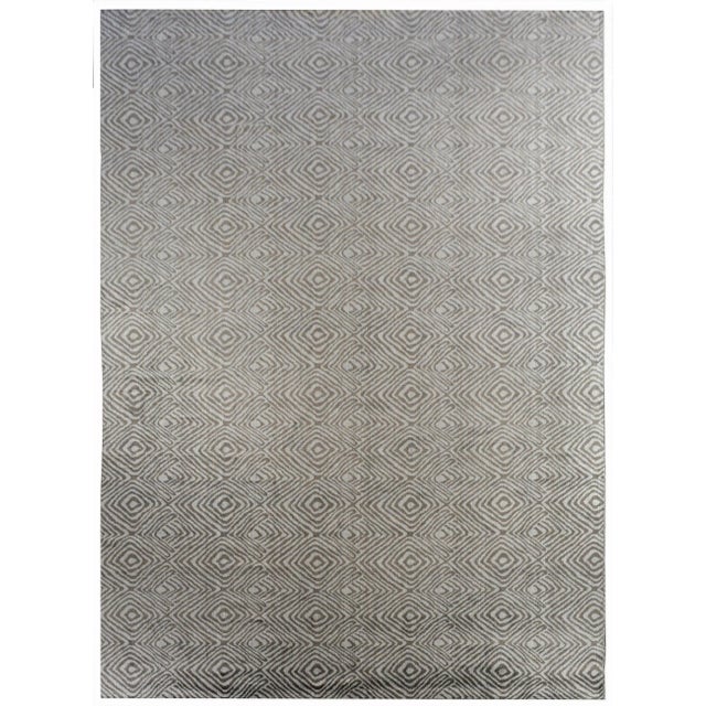 Modern Gray Thumbprint Rug For Sale - Image 9 of 9