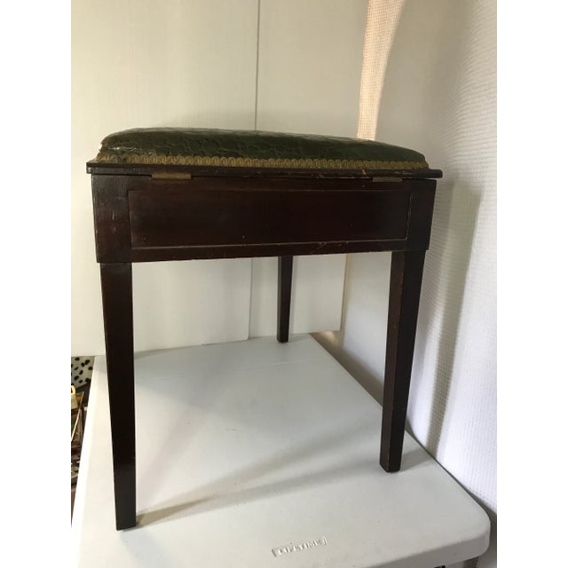 1930s Antique Bench Seat With Hidden Step Ladder | English Traditional Storage Bench For Sale - Image 12 of 12
