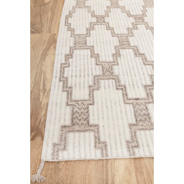 Ivory 9x12Ft. Ivory White Wool Boho Inspired Hand Made Rug For Sale - Image 8 of 18