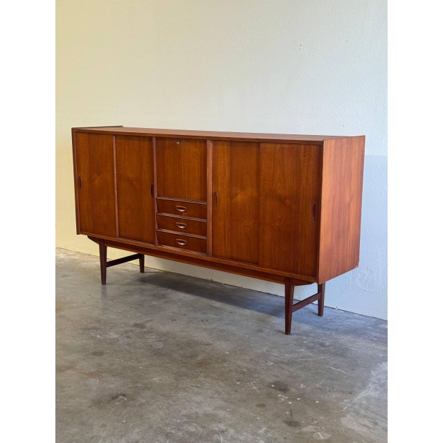 Mid-Century Modern Danish Mid-Century Teak Highboard Sideboard With Sliding Doors - Vintage Lerge Credenza 1960s For Sale - Image 3 of 10
