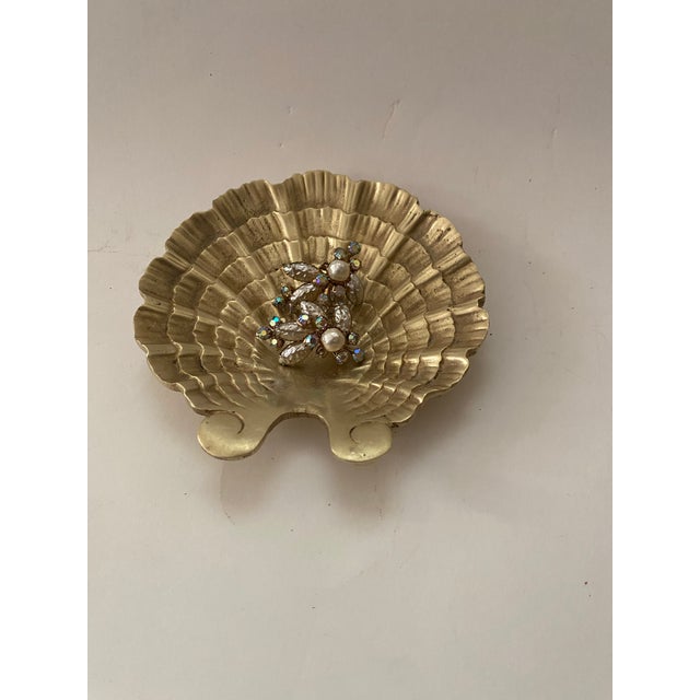 1970s Vintage Brass Decorative Shell Dish With Fluted Design For Sale - Image 5 of 6