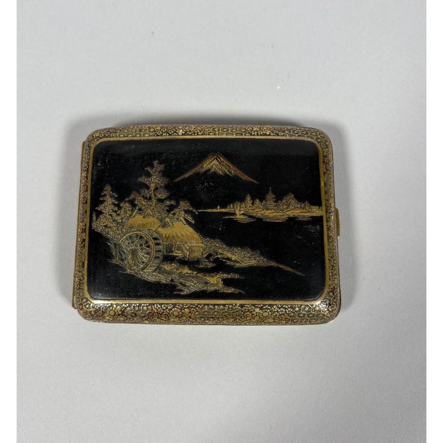 Japanese cigarette case, Meiji era, early 20th century For Sale