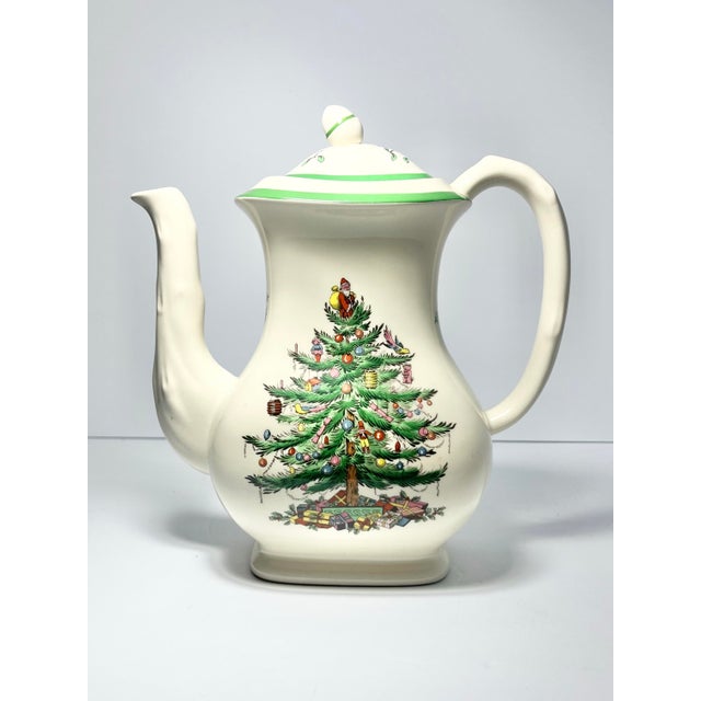 Spode “Christmas Tree” Ceramic Coffee Pot & Lid 9” 44oz Good vintage condition. No chips, cracks, or fleabites. Height...