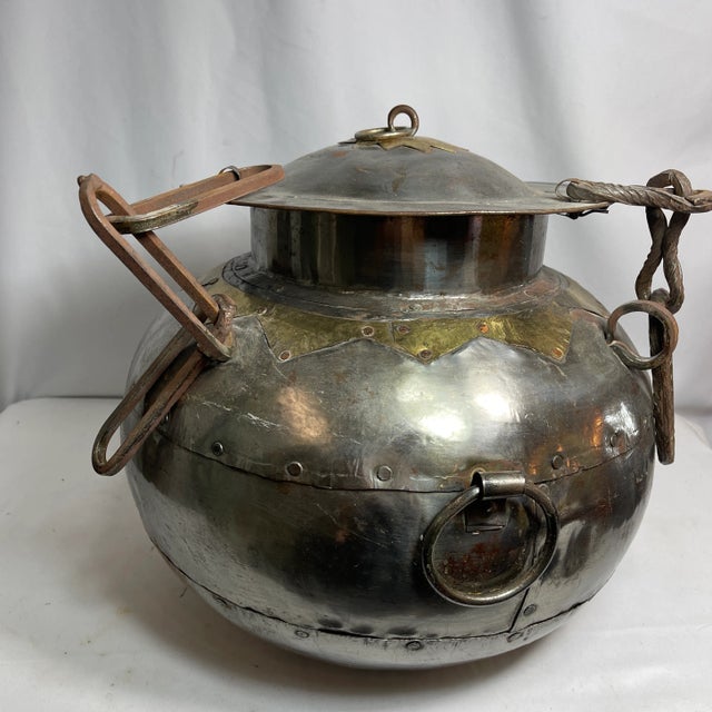 Indian Antique Indian 19th Century Iron Lidded Water Vessel With Brass Accents For Sale - Image 3 of 11