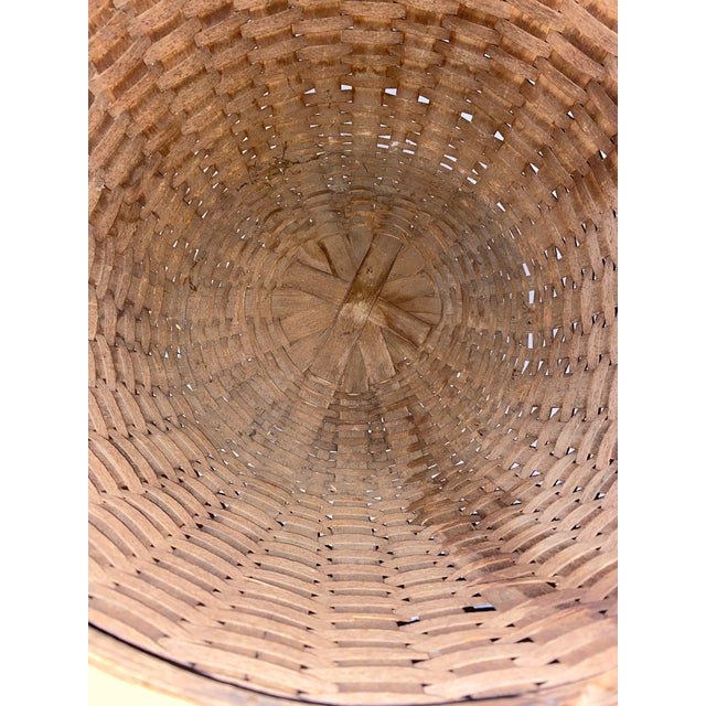 American 19th-Century Antique Splint Wood Round Basket With Handles For Sale - Image 3 of 9