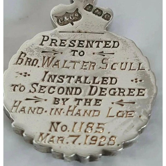 Vintage Sterling Silver Masonic Presentation Medallion from Cashmore & Co, 1927 For Sale - Image 3 of 11