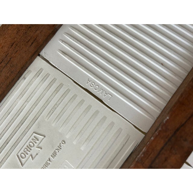 Vintage Mexican Monterrey Tile & Carved Wooden Tray For Sale In Miami - Image 6 of 9