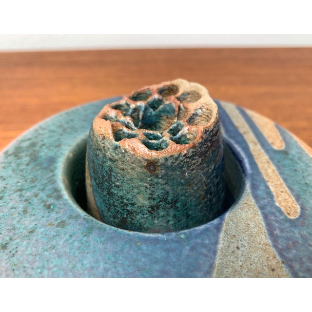 Vintage Postmodern Ceramic Pique Fleur Vase, 1980s For Sale - Image 4 of 18