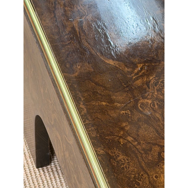 1980s Lacuqered Faux Swirl Walnut Coffee Table For Sale In Cleveland - Image 6 of 12