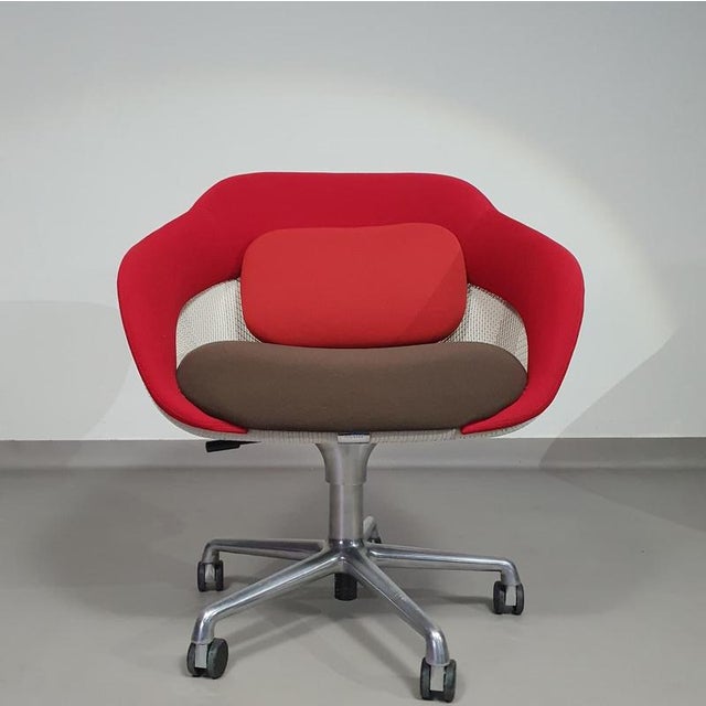 Coalesse Sw_1 Conference Chairs by Scott Wilson, Set of 2 For Sale - Image 5 of 10