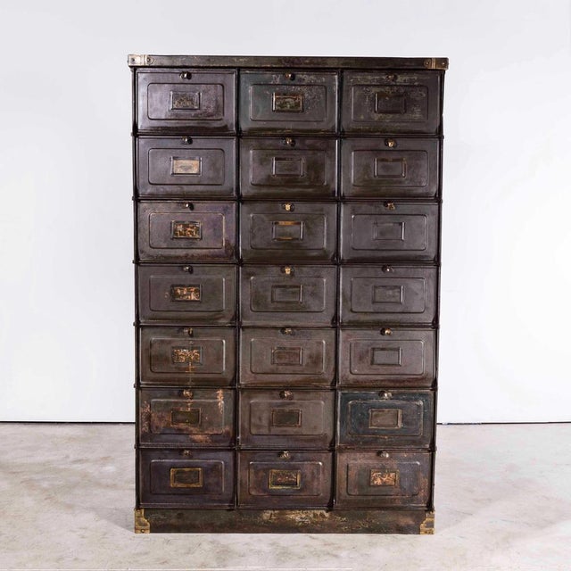 Strafor Klappet Cabinet in Original Paint from Forge De Strasbourg, 1930s For Sale - Image 16 of 16